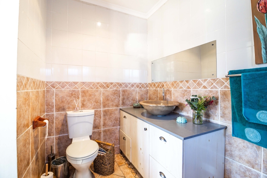 4 Bedroom Property for Sale in Rondebosch East Western Cape